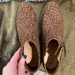 Women’s Leopard Booties, size 8